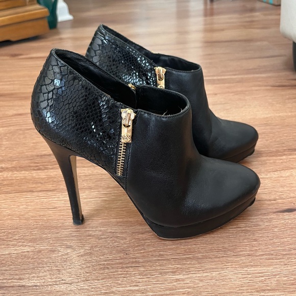 MICHAEL Michael Kors Shoes - Michael Michael Kors black leather platform booties, size 10